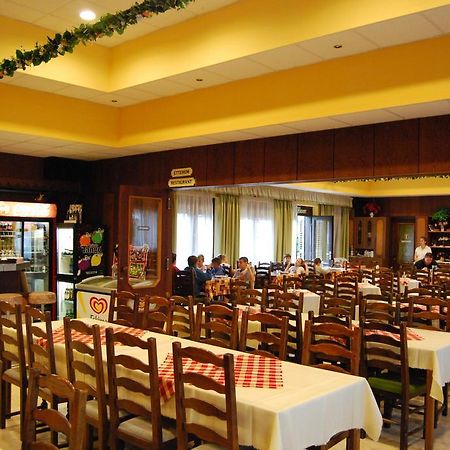 באלאטונפורד Hotel Agro מראה חיצוני תמונה