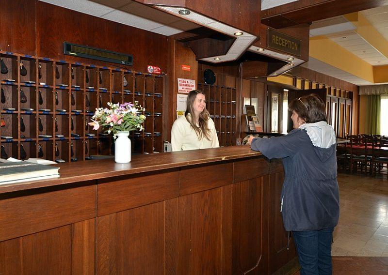באלאטונפורד Hotel Agro מראה חיצוני תמונה