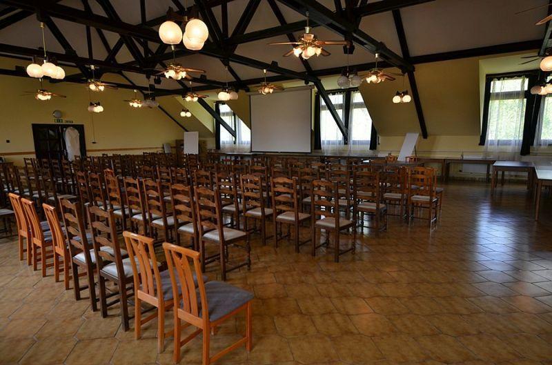 באלאטונפורד Hotel Agro מראה חיצוני תמונה